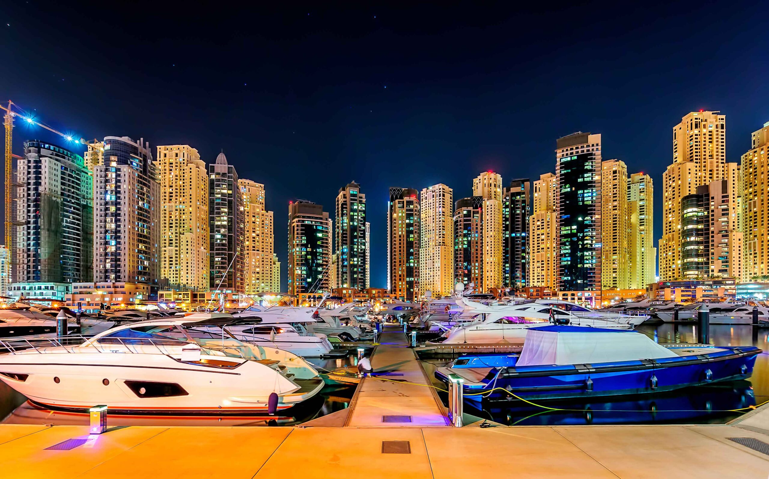 Experience the Glamour of Marina Yacht Rentals